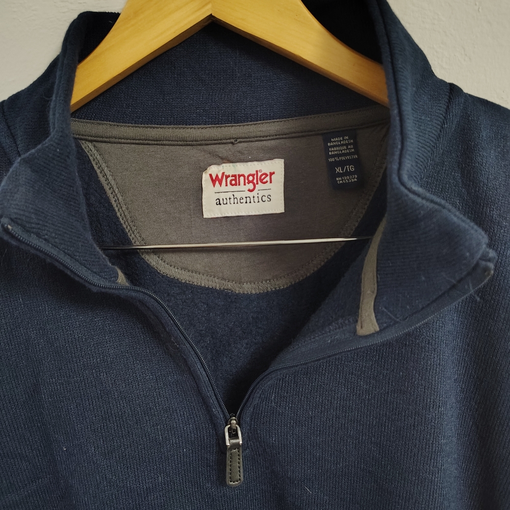 Wrangler Men's Navy Zip-Up Sweater